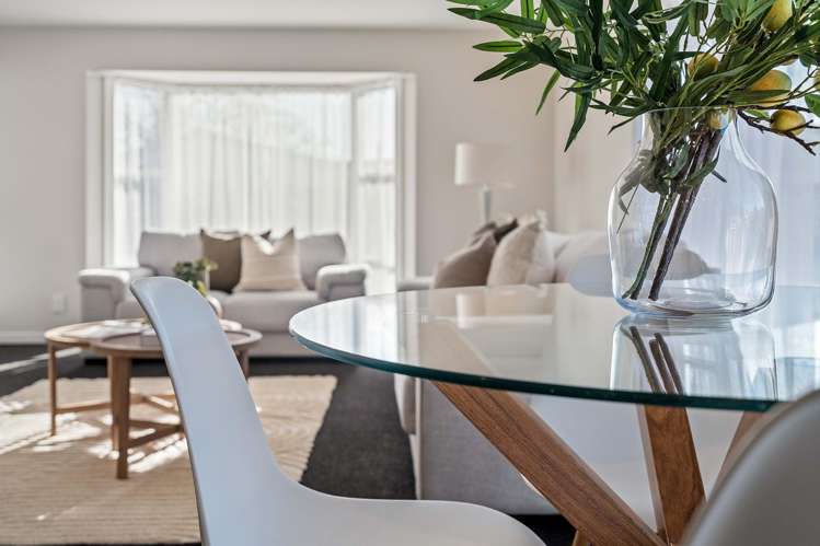 1/8 Hythe Lane Saint Martins_9