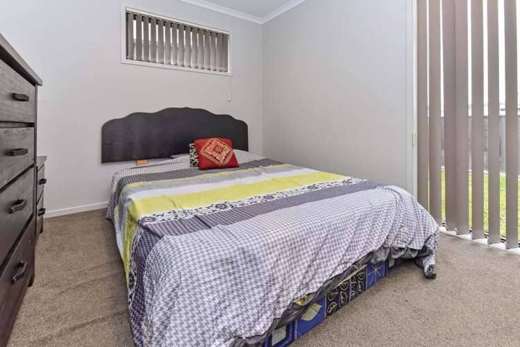 11 Hirimate Place Flat Bush_12