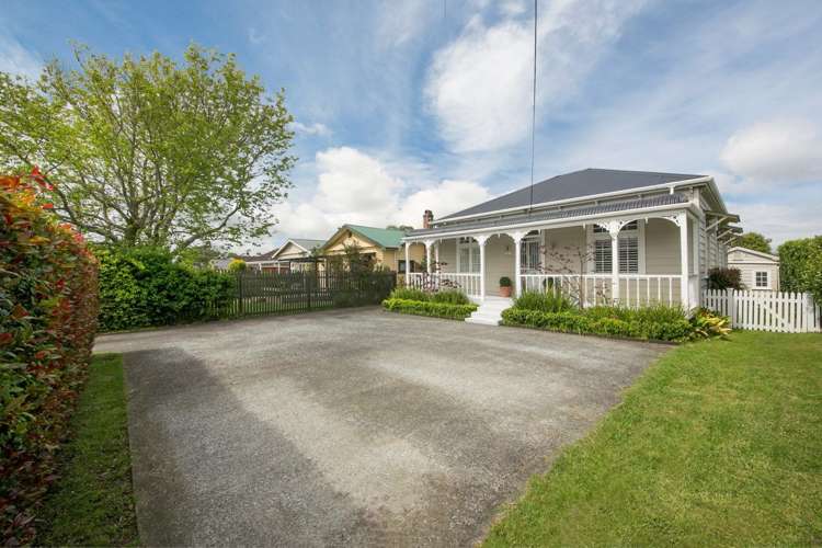 82 Astley Avenue New Lynn_15
