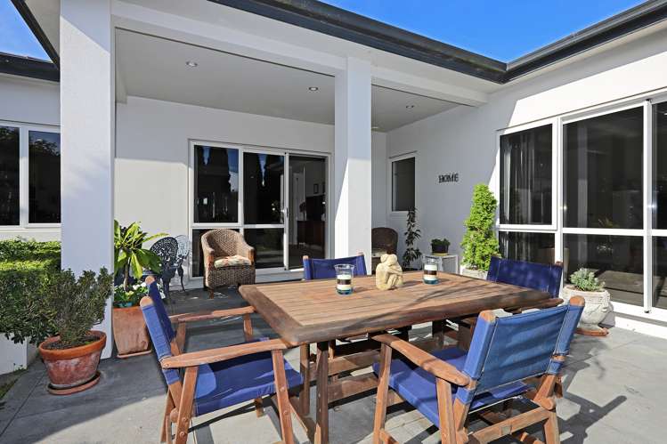 23 Hunter Drive Awatoto_12