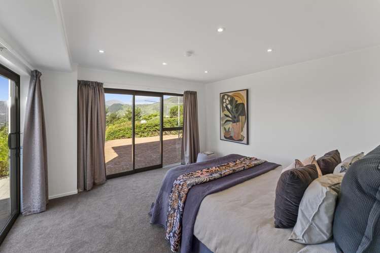 325 Princes Drive Britannia Heights_21