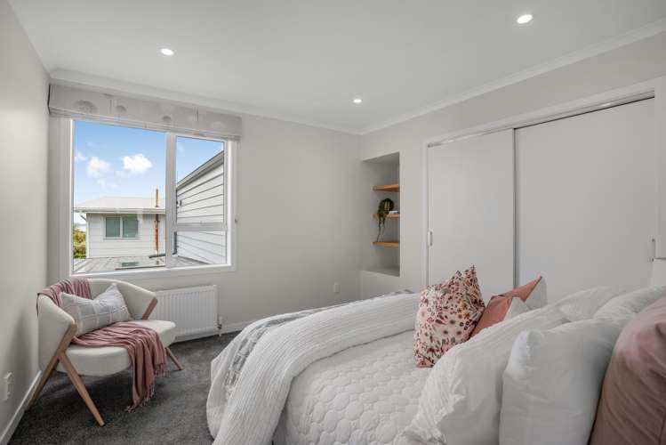 184 Dowse Drive Maungaraki_25