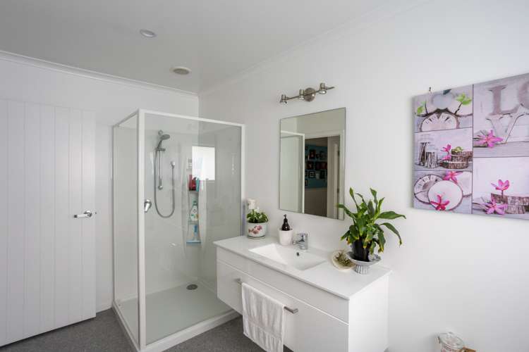 22 Austin Reid Avenue Carterton_16