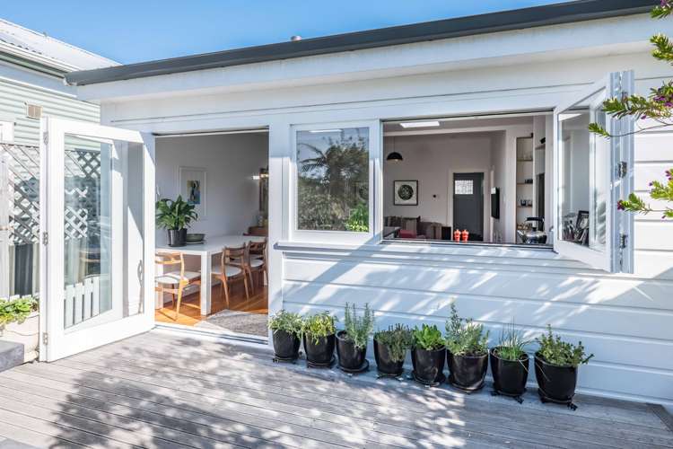 6 Angus Avenue Berhampore_1