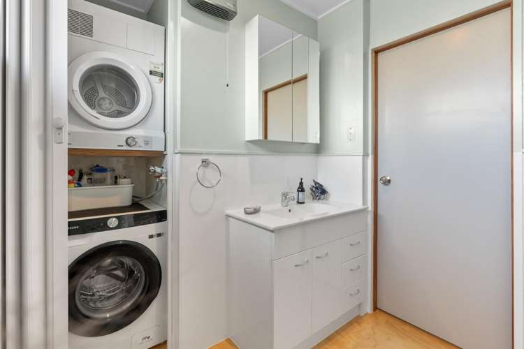 5 Tudor Lane Mosgiel_13