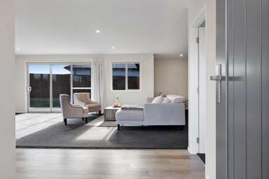 9 Midsummer Avenue_3
