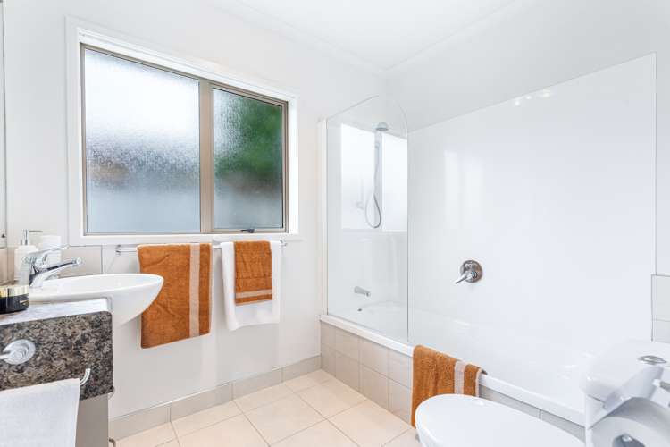 25a Sylvan Crescent Te Atatu South_14