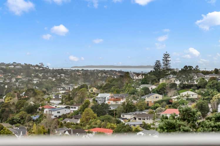 589e East Coast Road Browns Bay_11