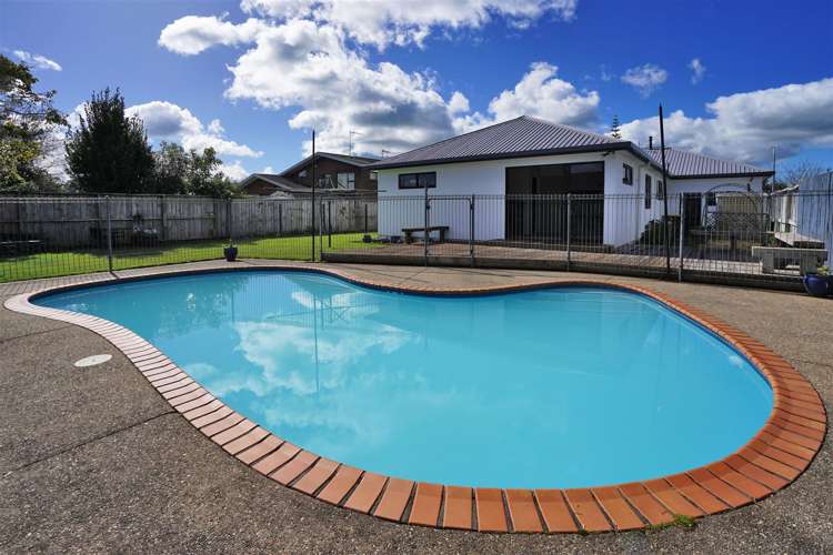 32 Ronald Court Pukete_14