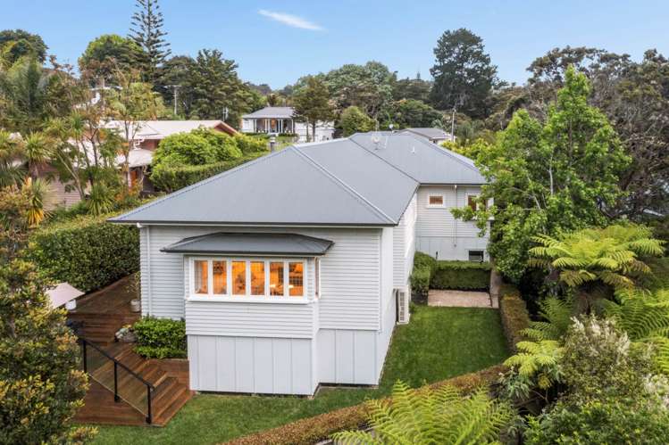 33 Outlook Road Greenhithe_24