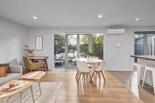 2/130 Southampton Street Sydenham_1