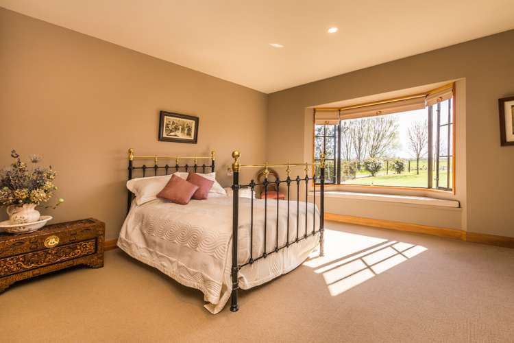 175 Gerrard Road Winton_10