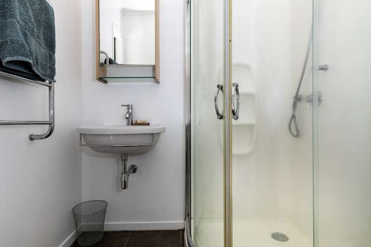 9 Geoffrey Road Torbay_13