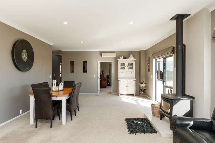 187 Ruapehu Drive Fitzherbert_6