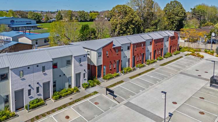 29 Te Ara Wai Mangere East_7
