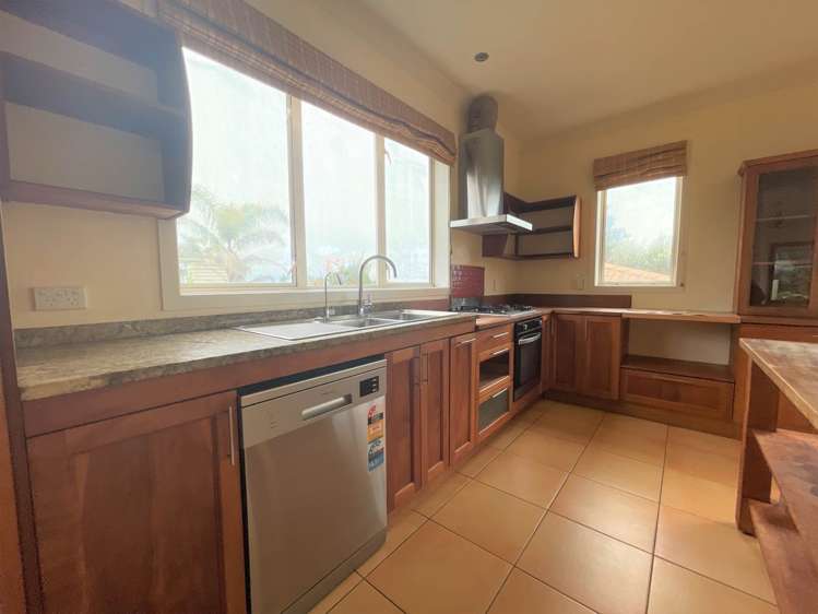 2/213 Saint Andrews Road Epsom_3