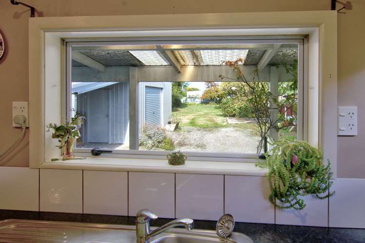 29 Clifton Avenue Carterton_15