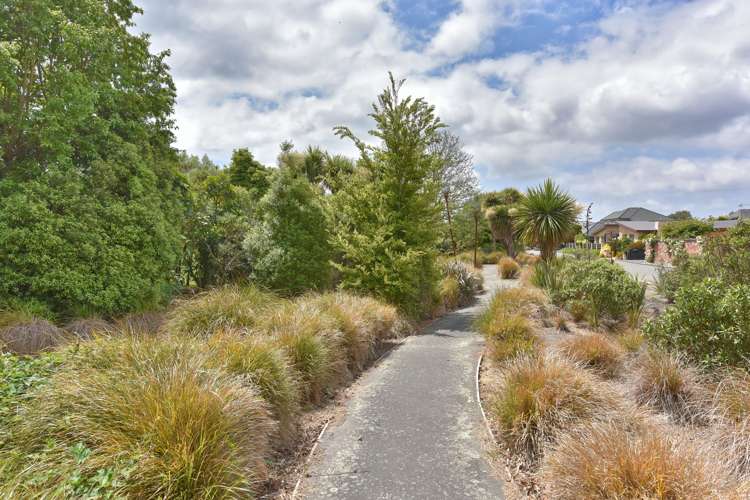 12 Croftwood Lane Harewood_22