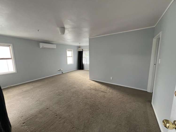 39A Brian Crescent Stanmore Bay_1