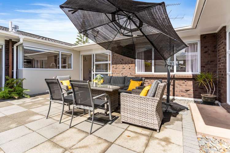 17 Evanda Crescent Conifer Grove_10