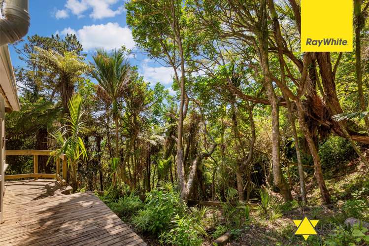 69 Scenic Drive Titirangi_21