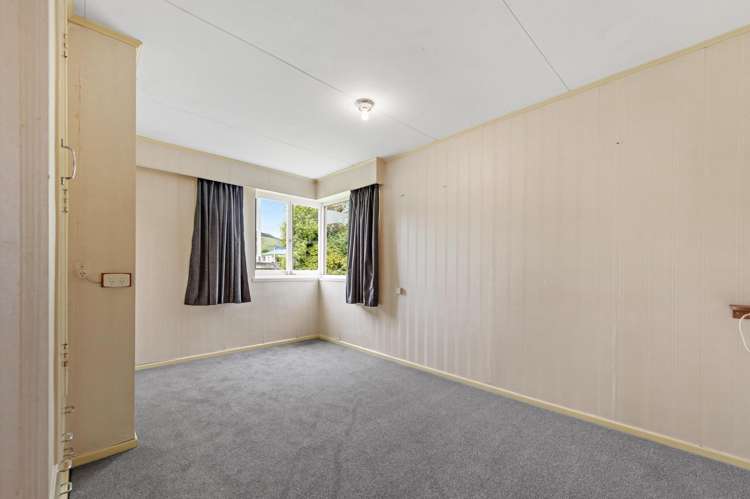 50 & 50a Bushyhill Street Tapanui_11