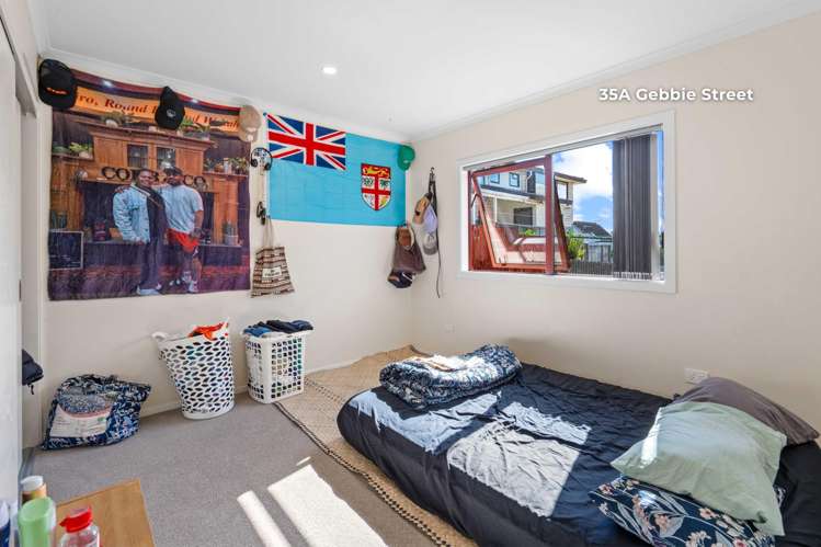 35 & 35A Gebbie Street Kinmont Park_29