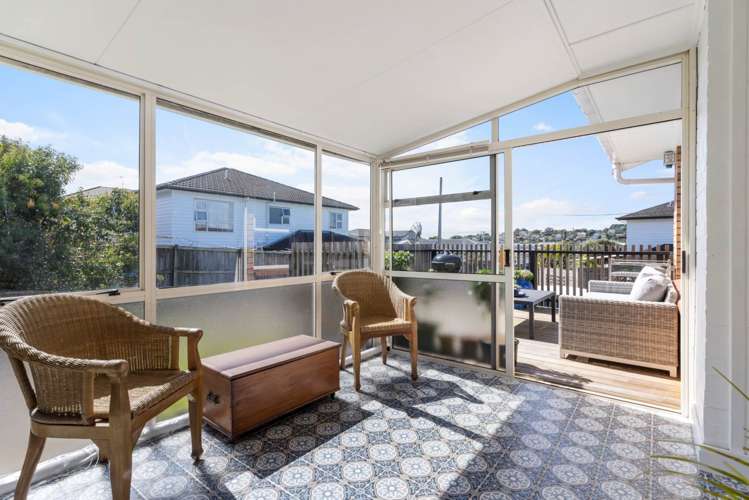 2/16 Stamford Park Road Mt Roskill_15