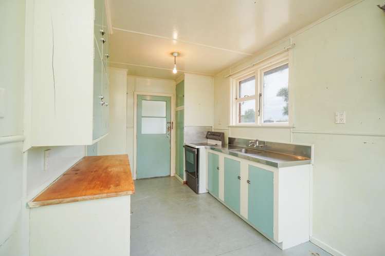 300 Conyers Street_2