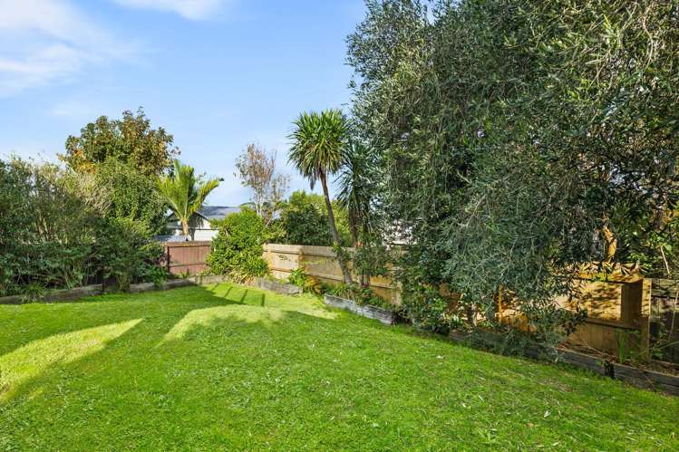 80C Golf Road New Lynn_31