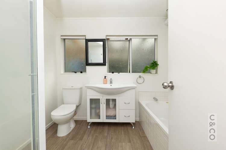 28 Great North Road Riverhead_14