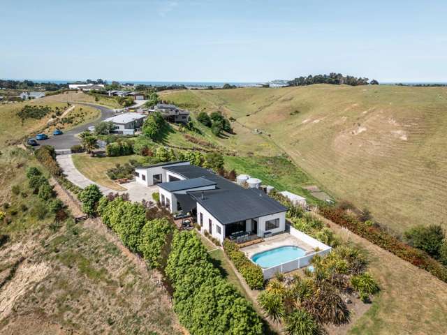32 Quarry Ridge Poraiti_1