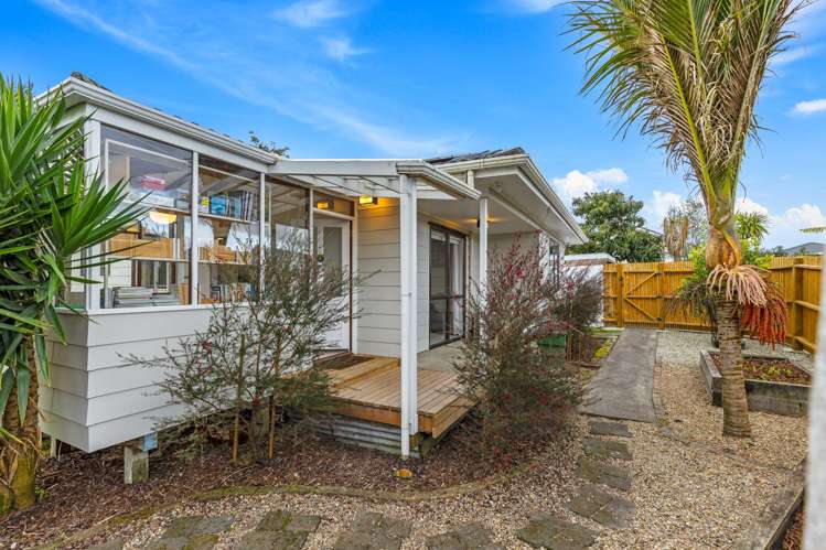 2/27 Edwin Freeman Place Ranui_3