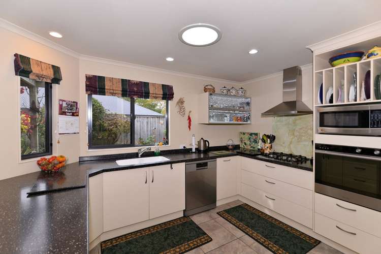 13 Antoine Grove Richmond_18