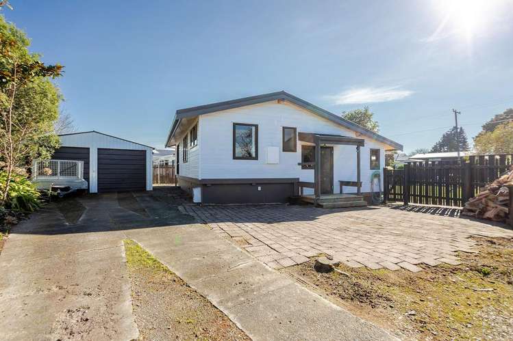 51 Guy Street Dannevirke_1