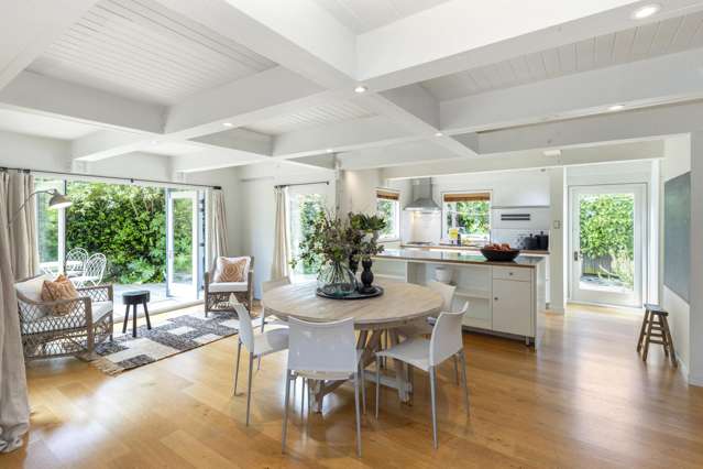 1-3/37A Holmwood Road Merivale_2