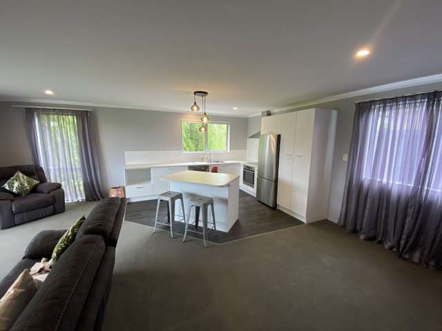 14 Henry Lane Patumahoe_2