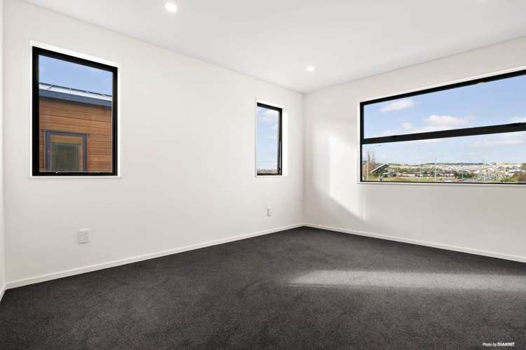 6 Whakaora Lane Flat Bush_18