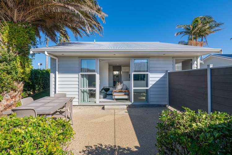 8a Beach Road Manly_4