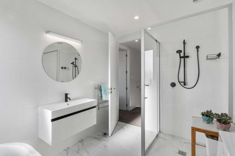 8 Lyndhurst Street Wai O Taiki Bay_17