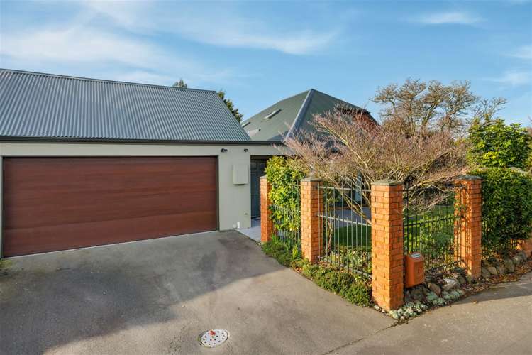 2 Royal Elm Lane Bryndwr_15