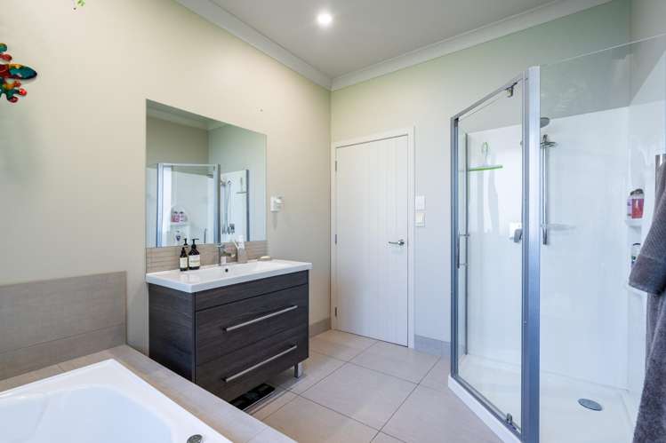 47 Matua Grove Otatara_11
