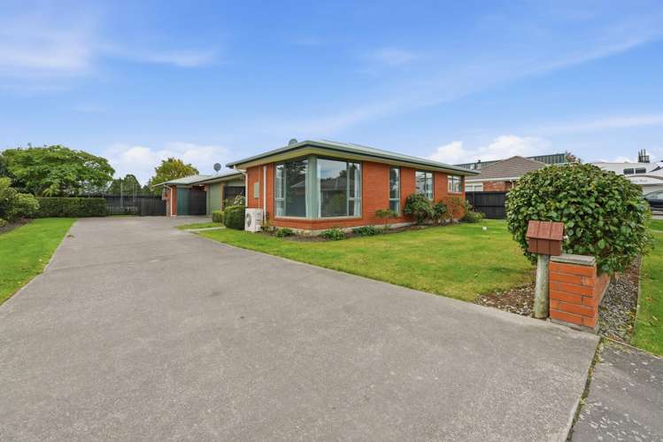 11 Oldham Place Darfield_12