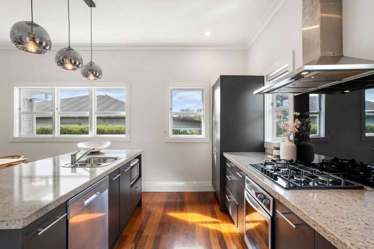 10 Monaghan Avenue Mt Albert_2