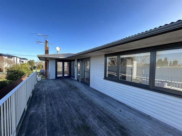 21 Yeovil Road Te Atatu Peninsula_1