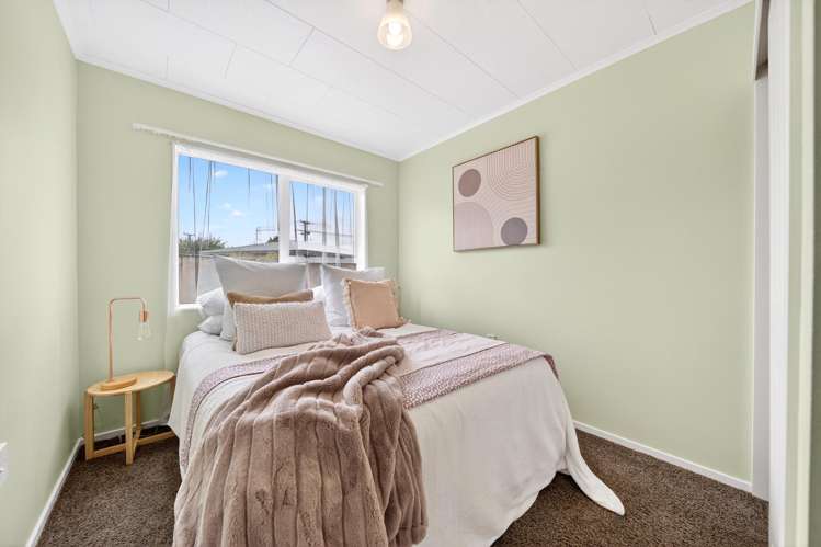 8 Hogg Crescent Masterton_9