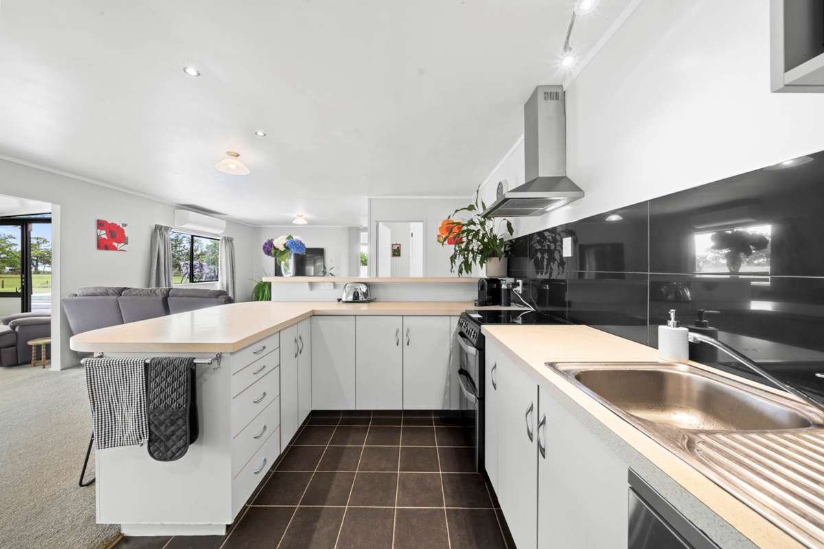 299A Clarks Beach Road_2