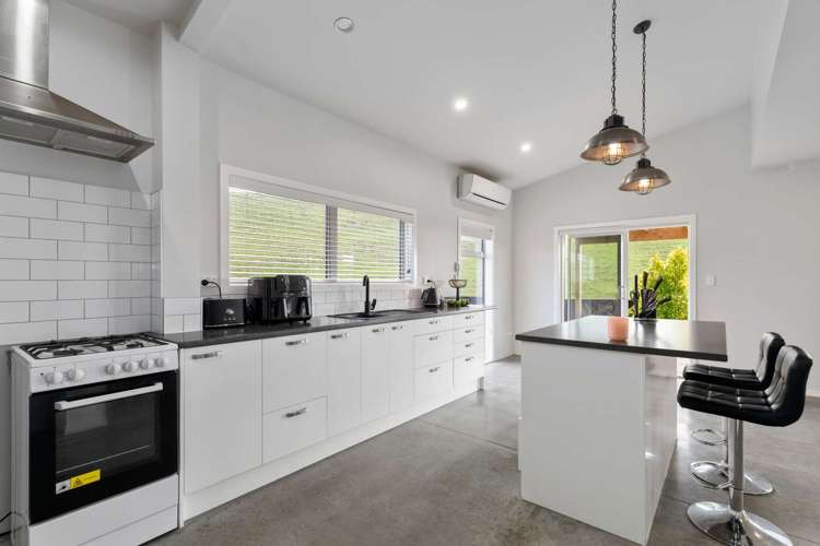 48 Binns Road Waiuku_3