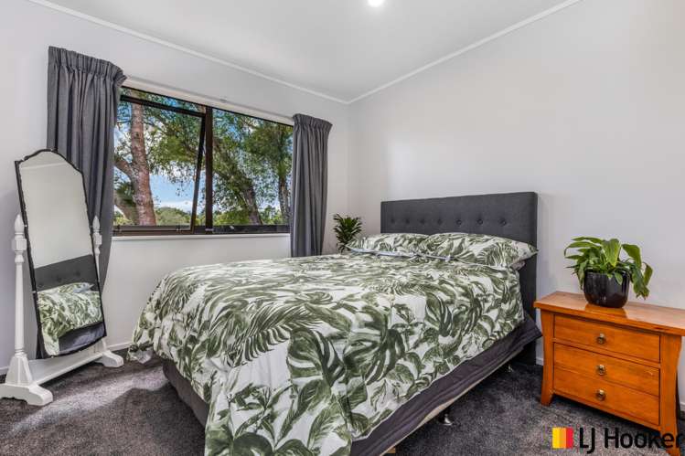 2/187 Carnoustie Drive Wattle Downs_10
