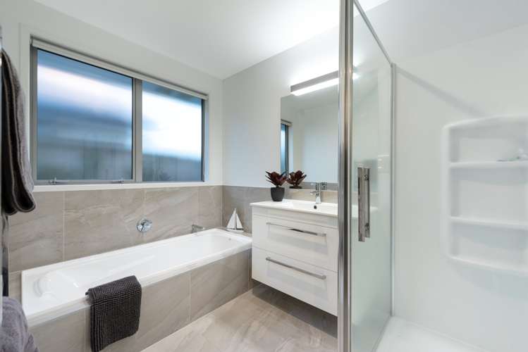 138 Puhirake Crescent Pyes Pa_14